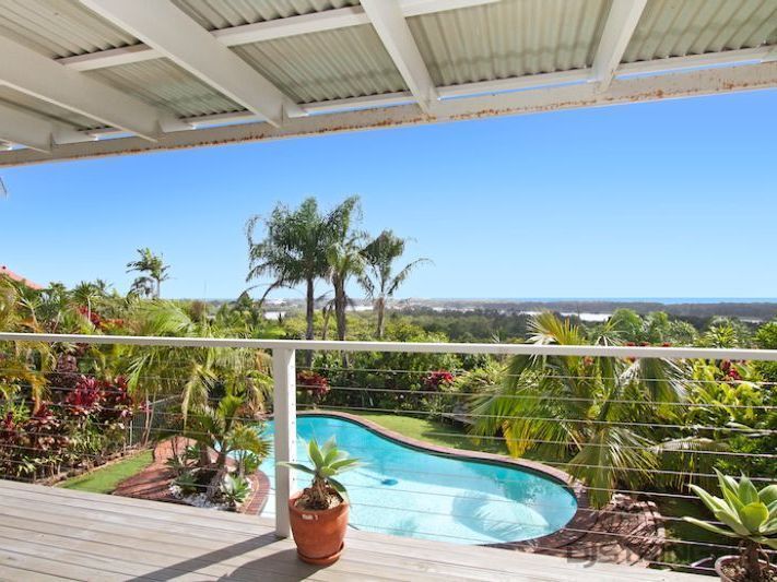 11 Hibiscus Parade, Banora Point NSW 2486, Image 0