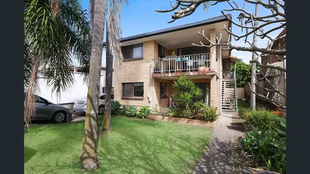 1/72 Petrel Avenue, Mermaid Beach QLD 4218 - Apartment For Rent | Domain