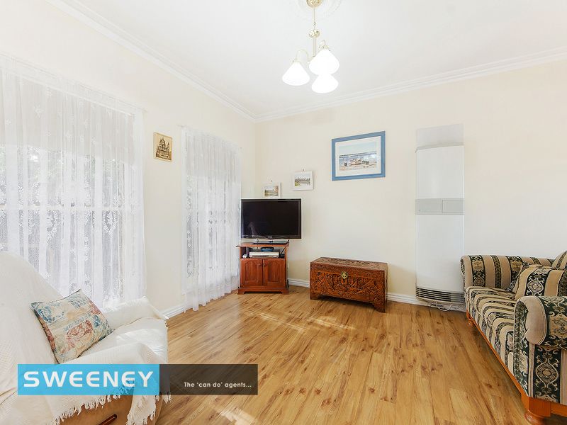 2/31 Parsons Street, Sunshine VIC 3020, Image 1