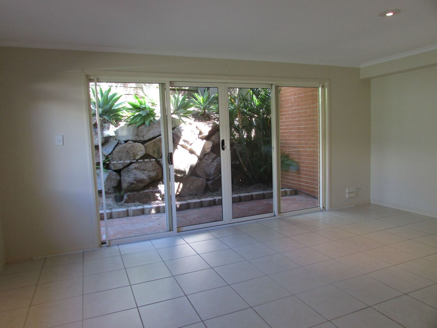 2/295 Moggill Road, Indooroopilly QLD 4068, Image 1