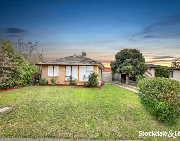 8 Evans Crescent, Laverton VIC 3028