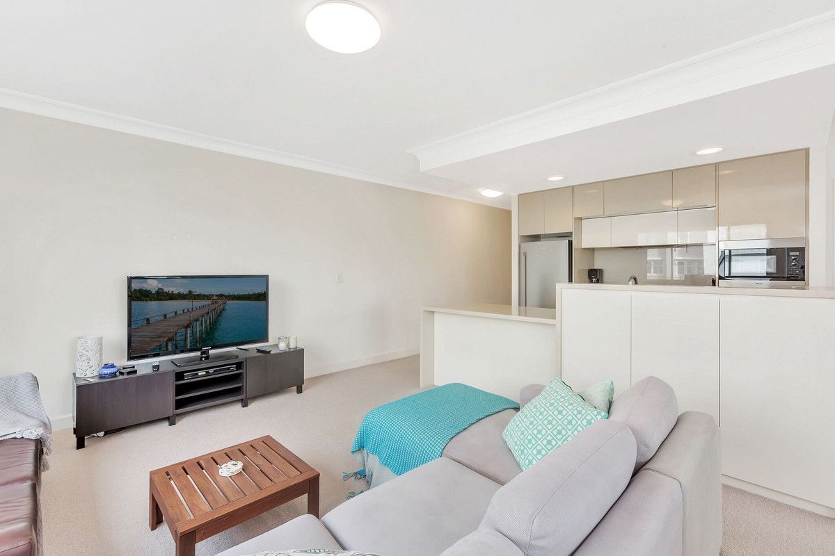 308/2-4 Peninsula Drive, Breakfast Point NSW 2137, Image 2