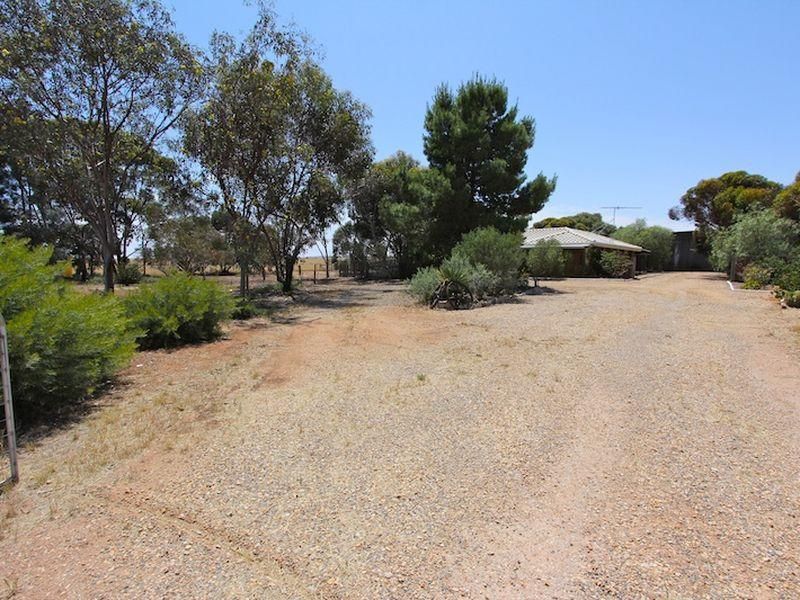 Lot 547 & 548 Government Road, OWEN SA 5460, Image 0