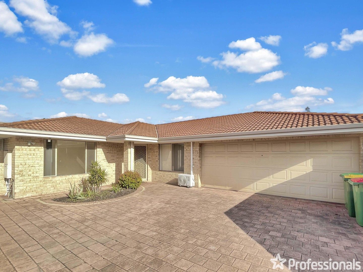 4 bedrooms House in 10B Clarke Road MORLEY WA, 6062