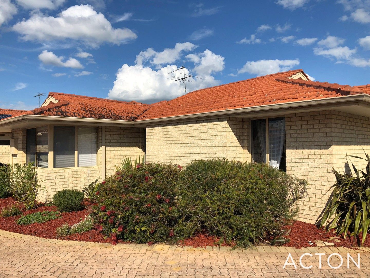 5/7 Orchid Court, Geographe WA 6280, Image 0