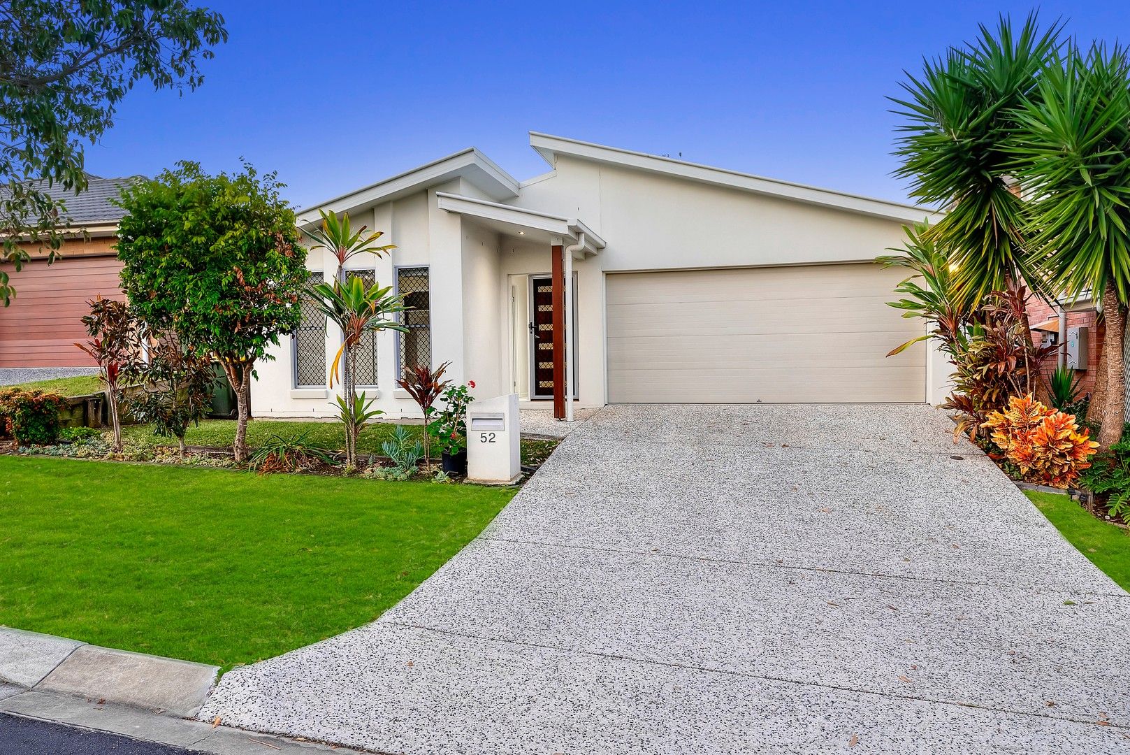 4 bedrooms House in 52 Mapleton Drive NORTH LAKES QLD, 4509