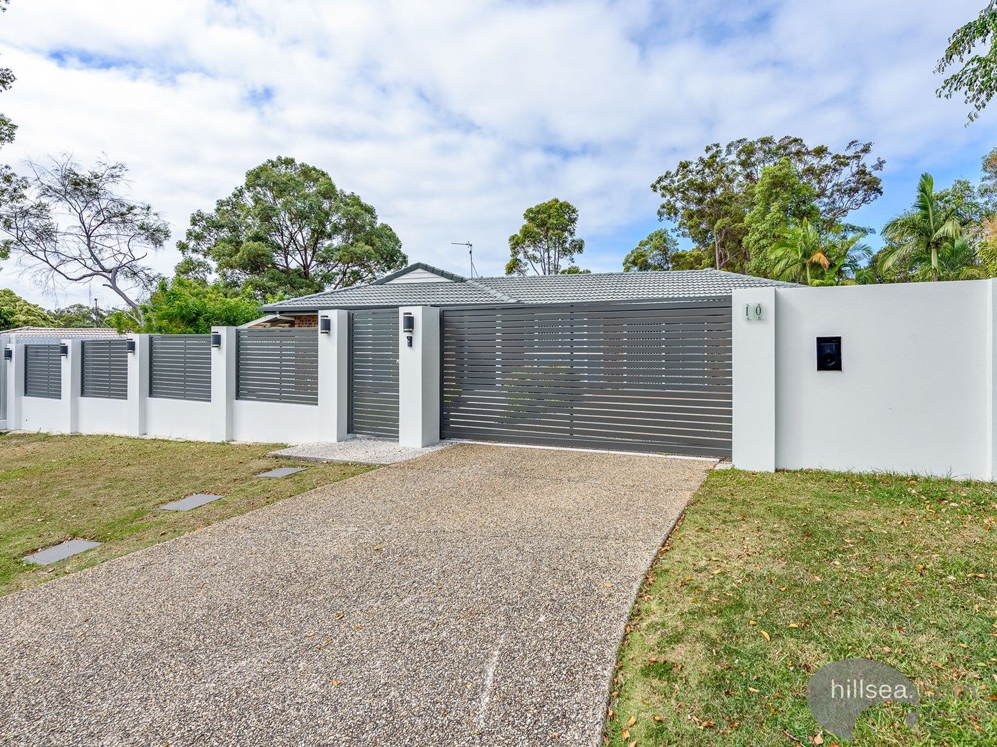 10 Ashburton Close, Arundel QLD 4214, Image 0