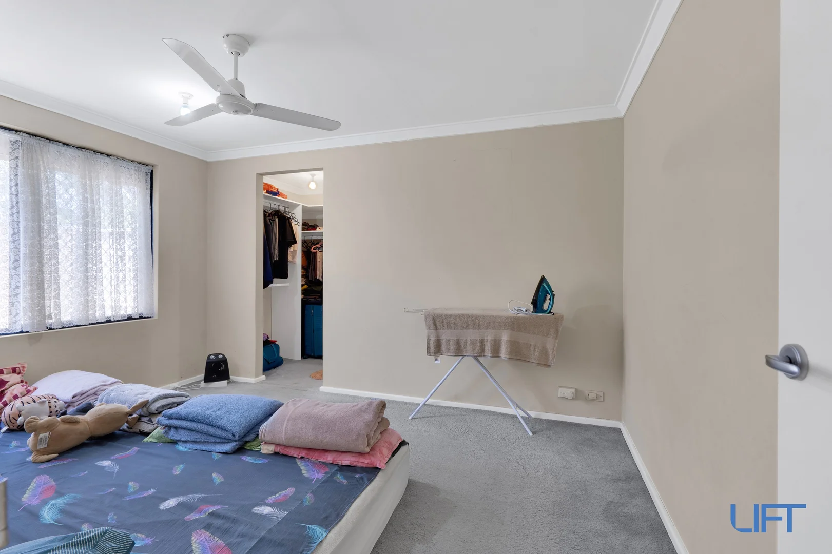 Image 12
