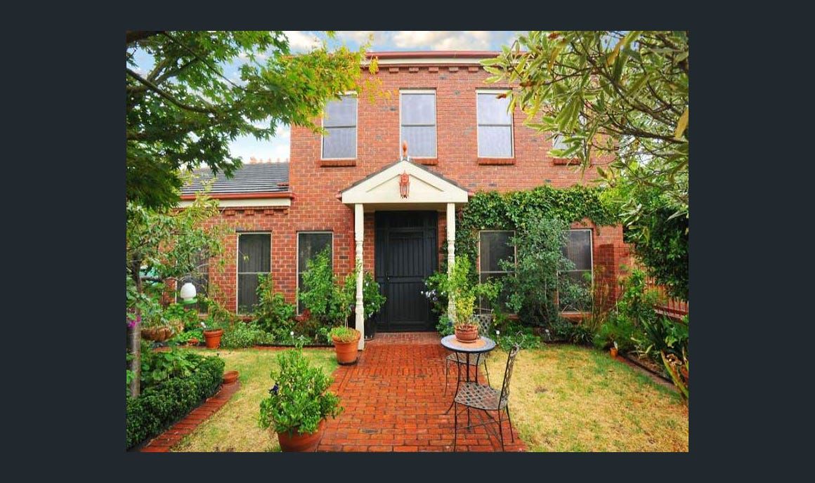 4 bedrooms House in 6 Llewellyn Street BEAUMARIS VIC, 3193
