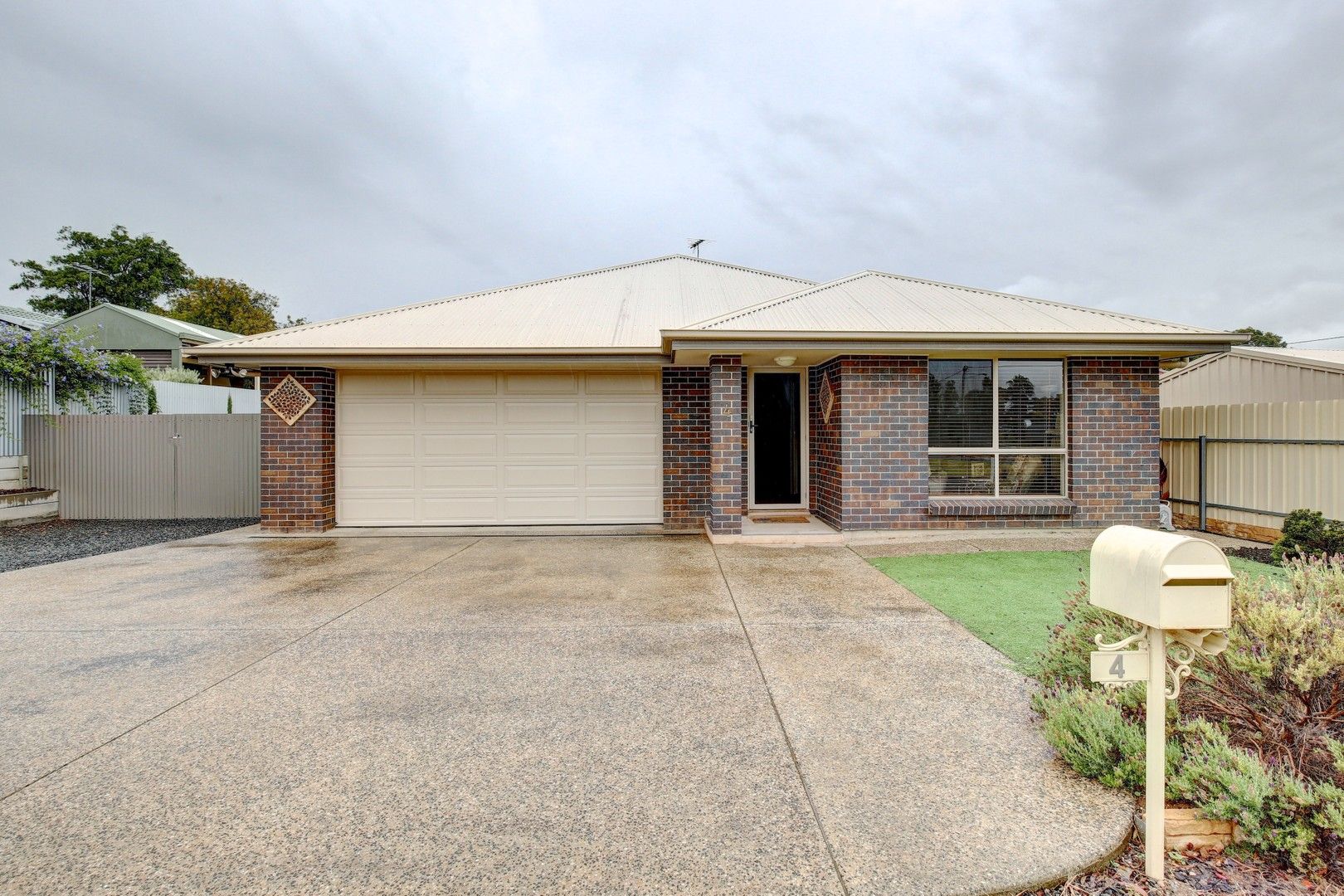 4 Stella Street, Murray Bridge SA 5253, Image 0