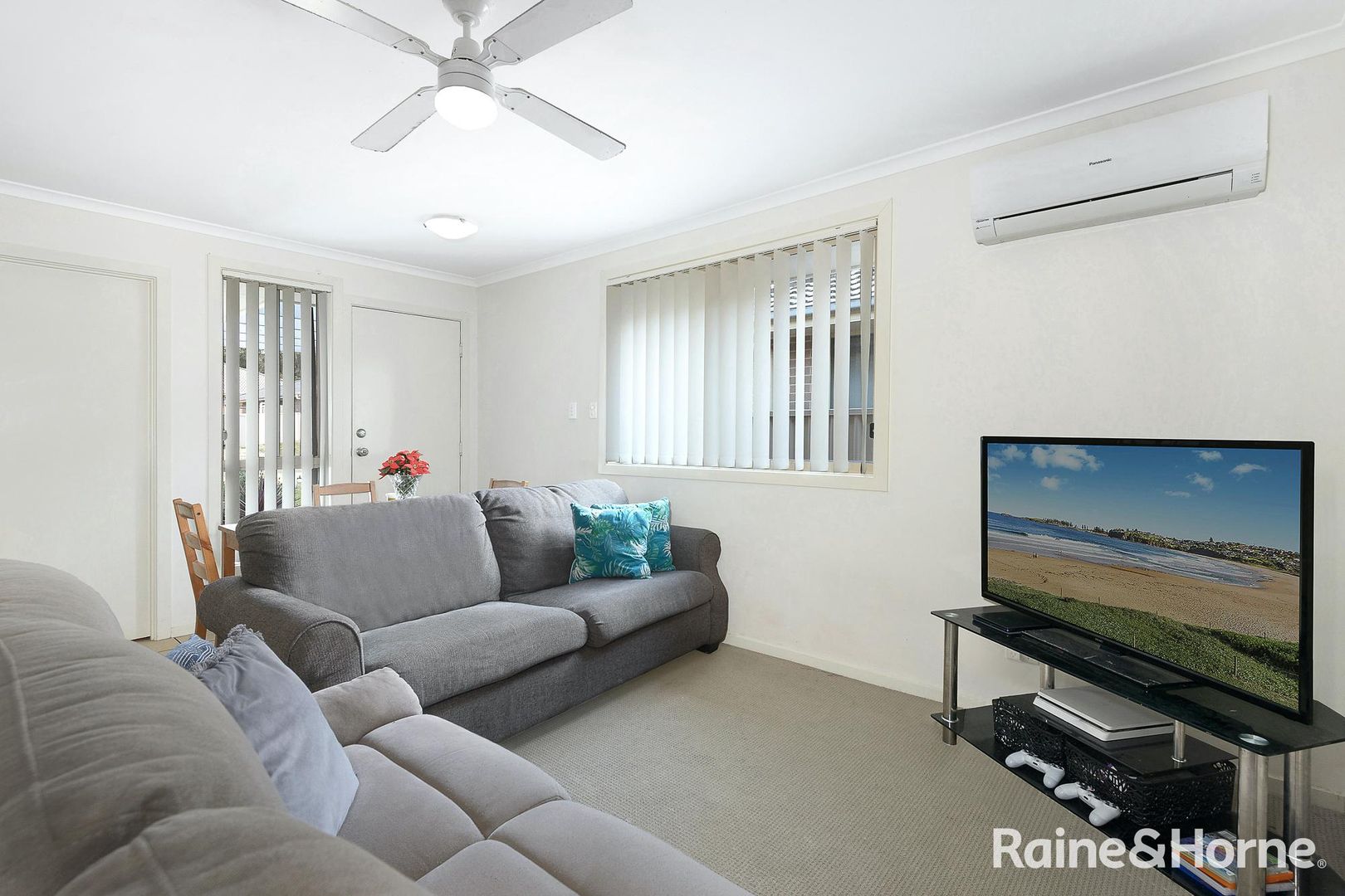 43 & 43a Candlebark Close, West Nowra NSW 2541, Image 2