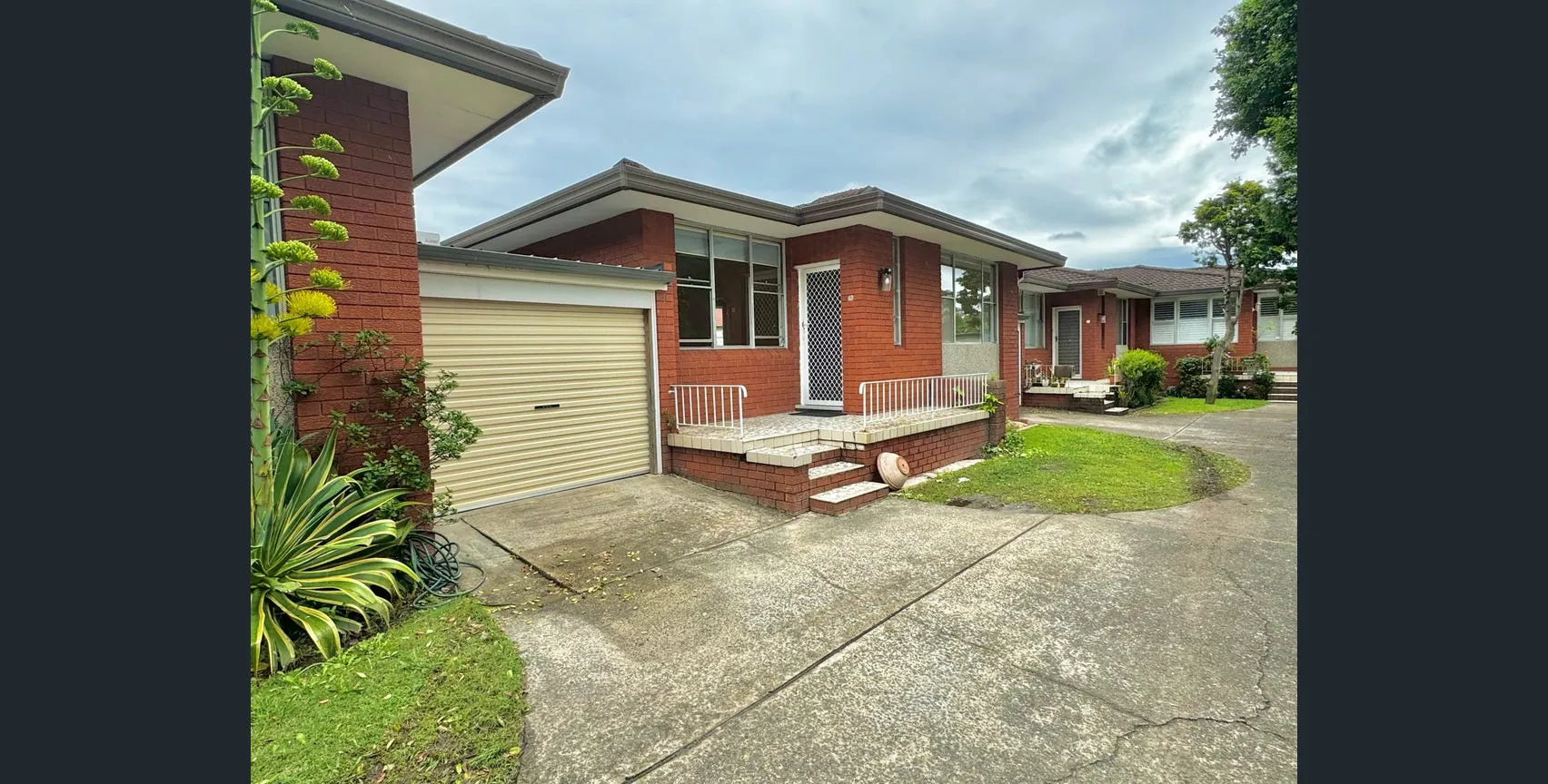 Beautifully Presented Villa Living in a Peaceful Bexley, Bexley