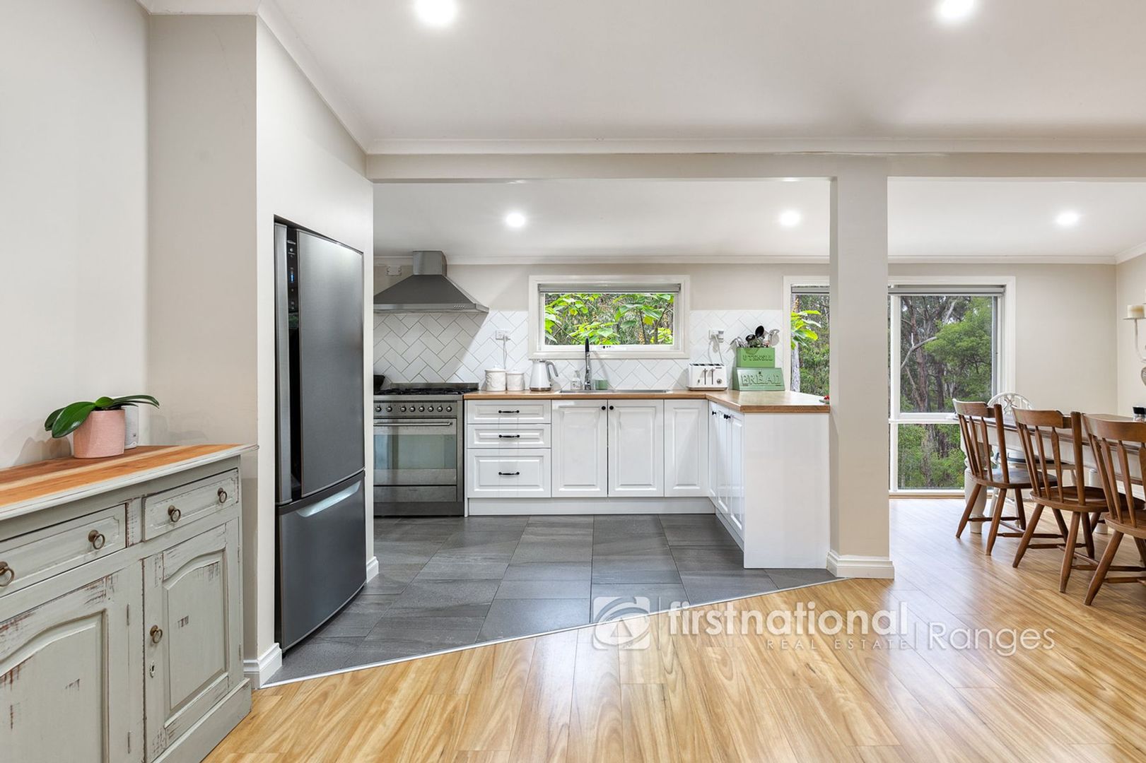 153 Rainy Hill Road, Cockatoo VIC 3781, Image 2