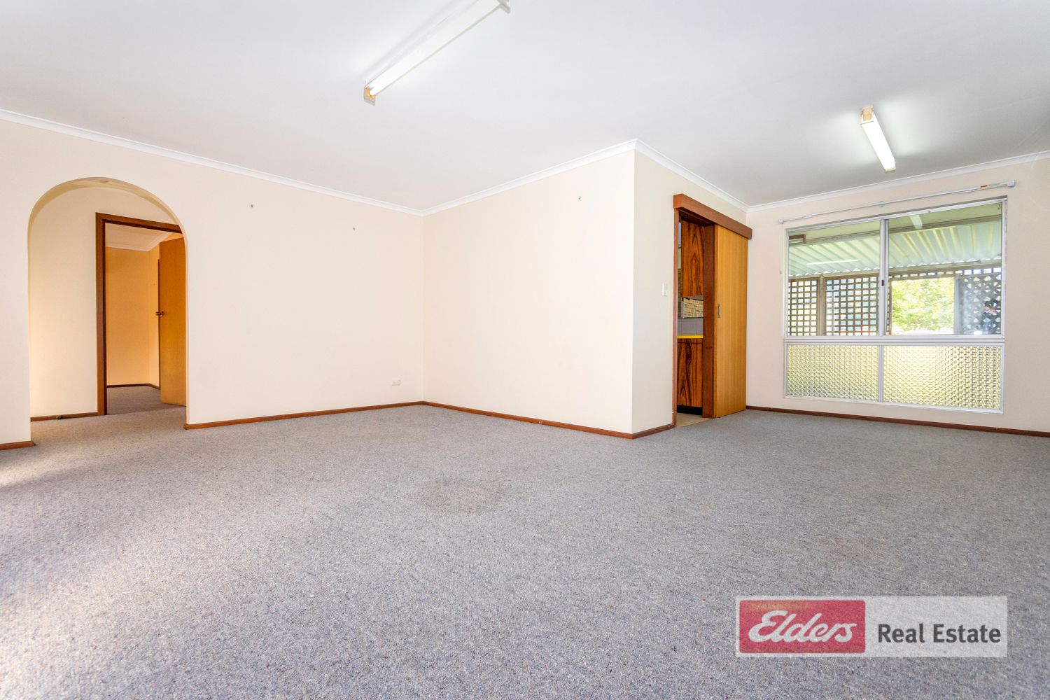 5 Curringa Court, Yakamia WA 6330, Image 2