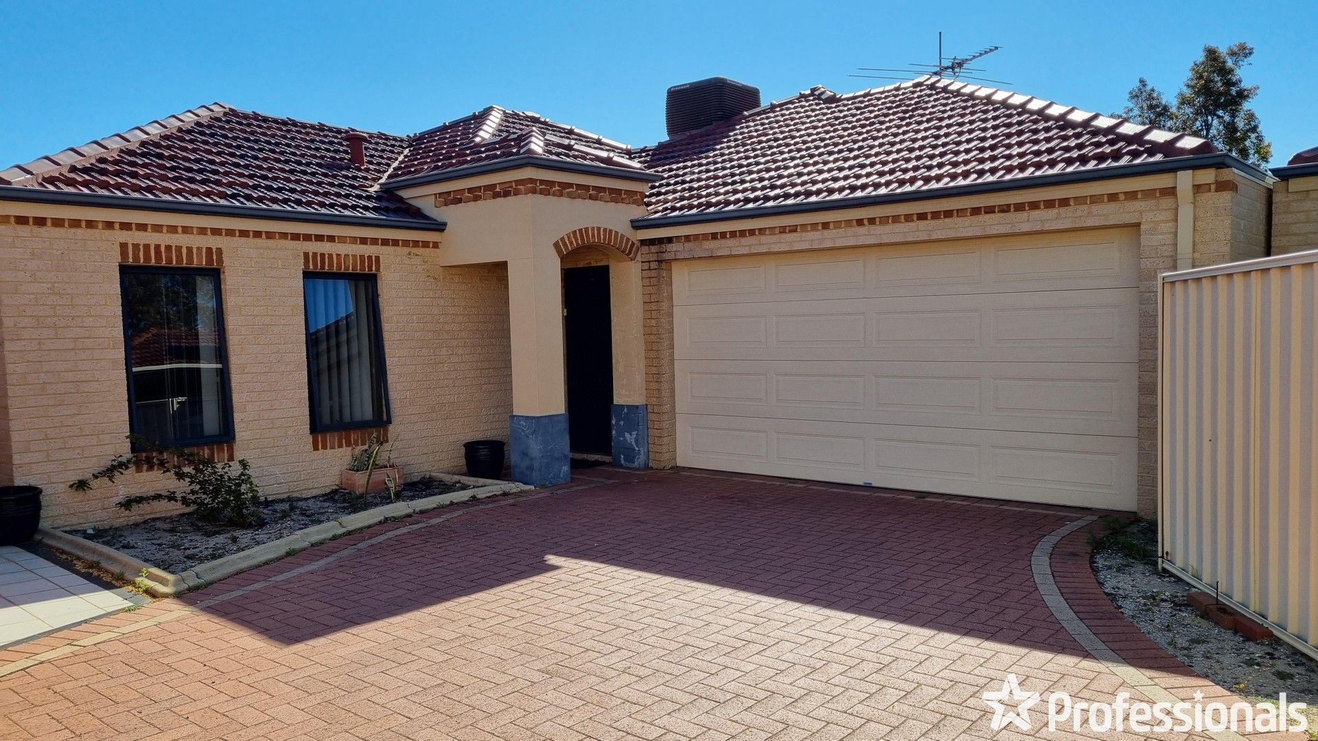 18a Sarah Close, Canning Vale WA 6155, Image 0