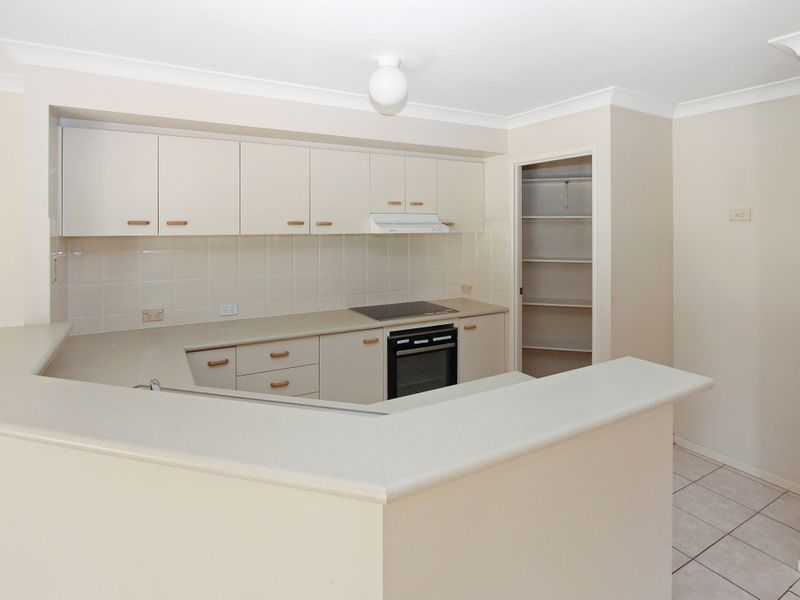 90 Wimbledon Circuit, Carseldine QLD 4034, Image 1