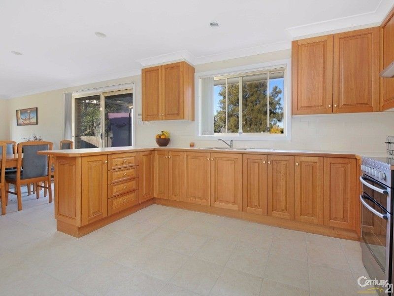 2/10 Dameeli Avenue, Kirrawee NSW 2232, Image 2