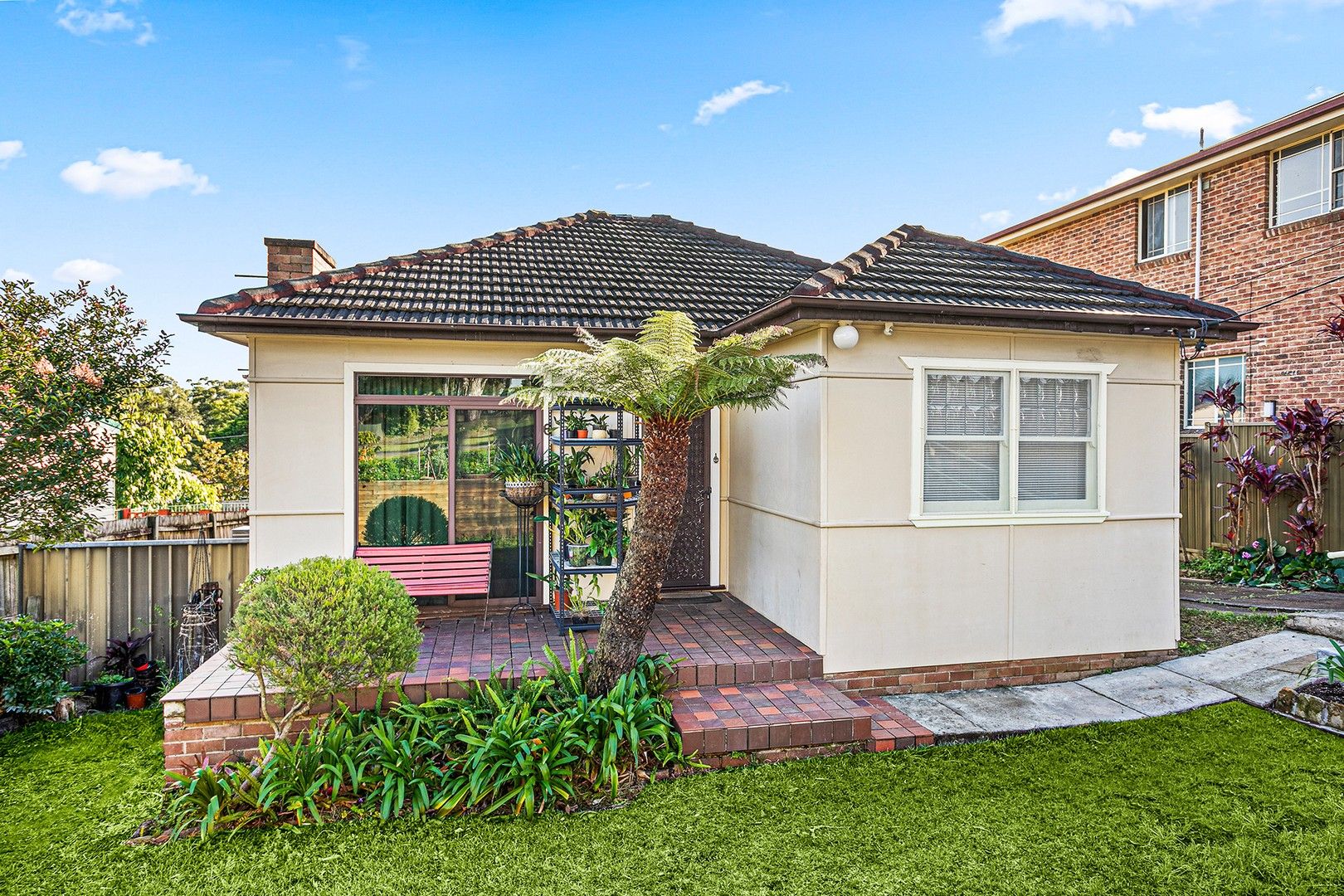 3 bedrooms House in 6 Seaforth Avenue OATLEY NSW, 2223