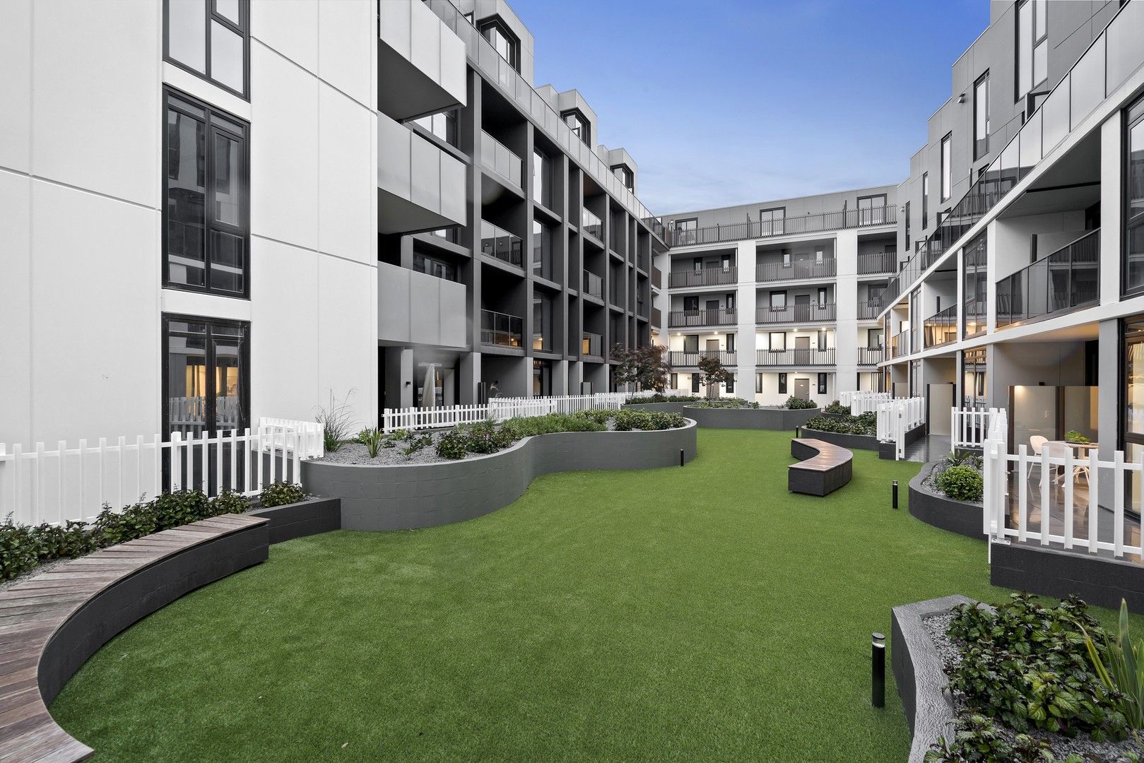 2 bedrooms Apartment / Unit / Flat in 204/49 McLister Street SPOTSWOOD VIC, 3015