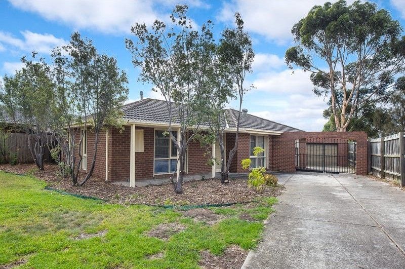 4 bedrooms House in 8 Munich Drive KEILOR DOWNS VIC, 3038