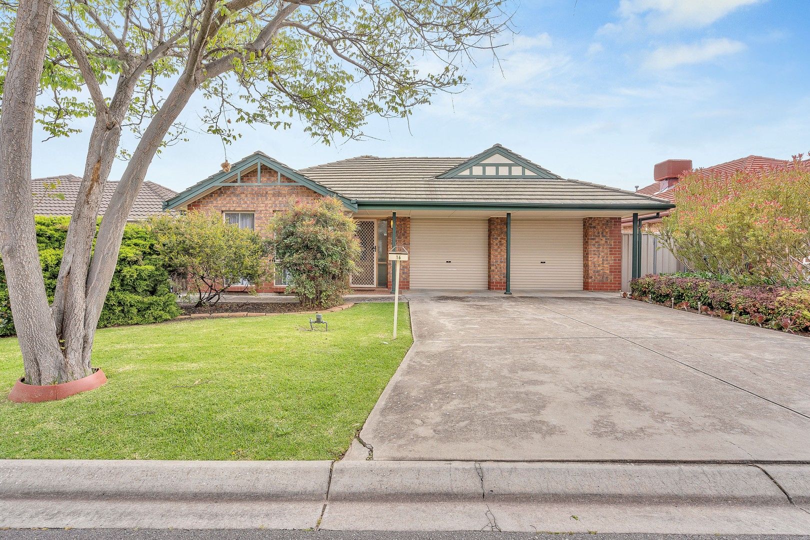 3 bedrooms House in 16 Abbey Close HOLDEN HILL SA, 5088