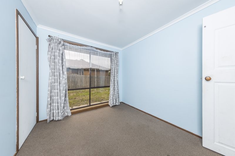 57 Pommel Crescent, Epping VIC 3076, Image 2