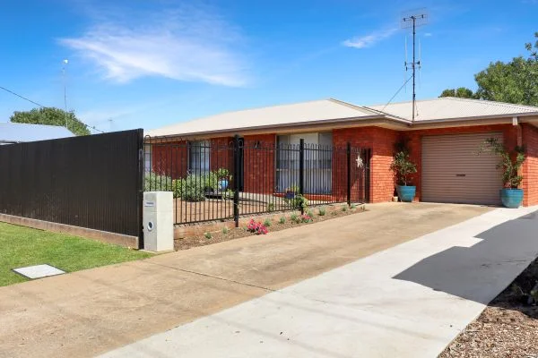 125 Junction Street, Deniliquin NSW 2710