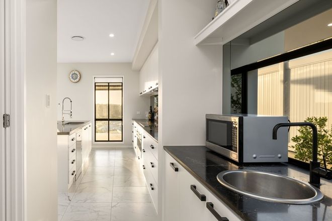 52 Alfred Rose Crescent Collingwood Park 4301 - Image 6