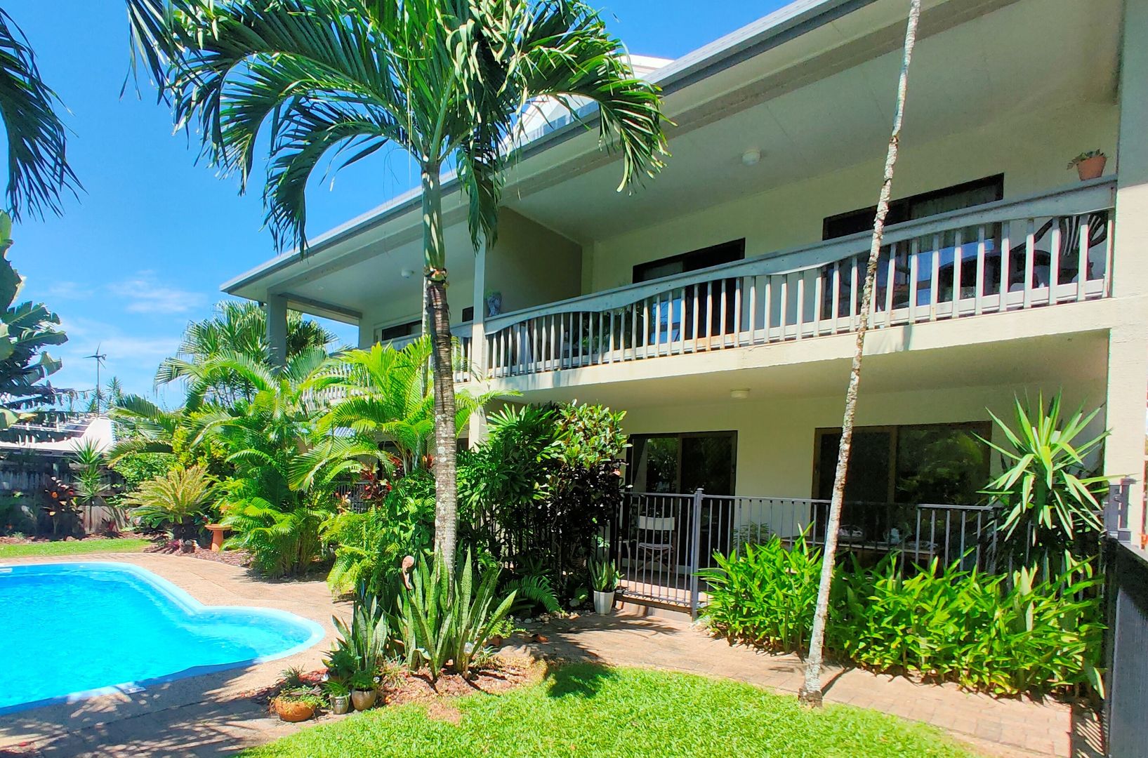 Unit 1/135 Reid Rd, Wongaling Beach QLD 4852, Image 2