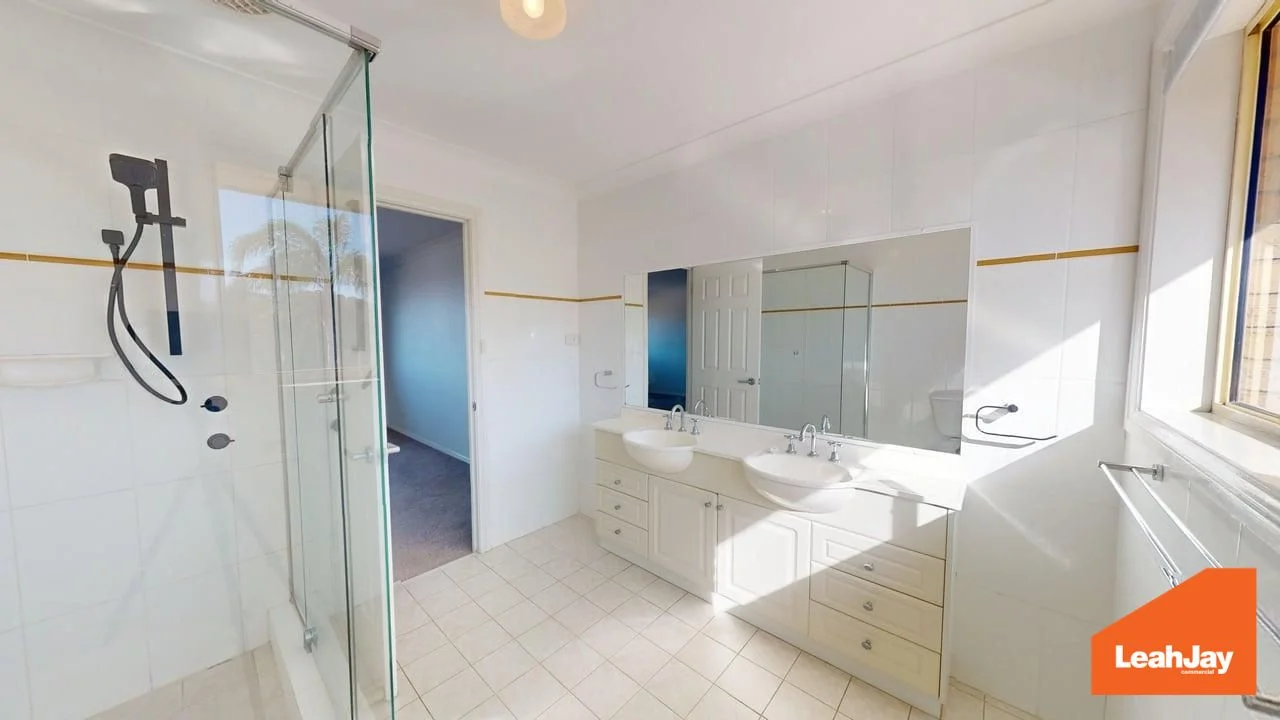 Additional image 9 of 4 Roscrea Crescent, Mount Hutton NSW 2290