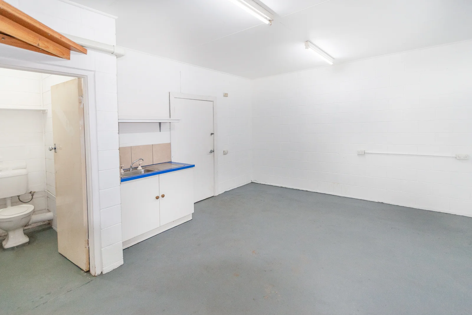 Additional image 6 of 3-4 Main Street, Eildon VIC 3713