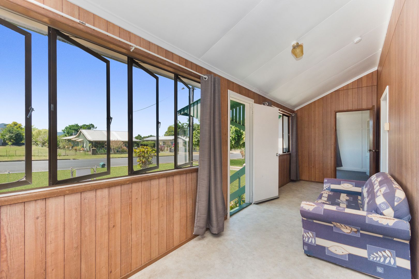 5 Cook Street, Tully QLD 4854, Image 2
