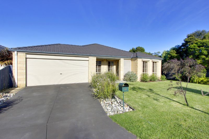 42 Katherine Circuit, Cowes VIC 3922