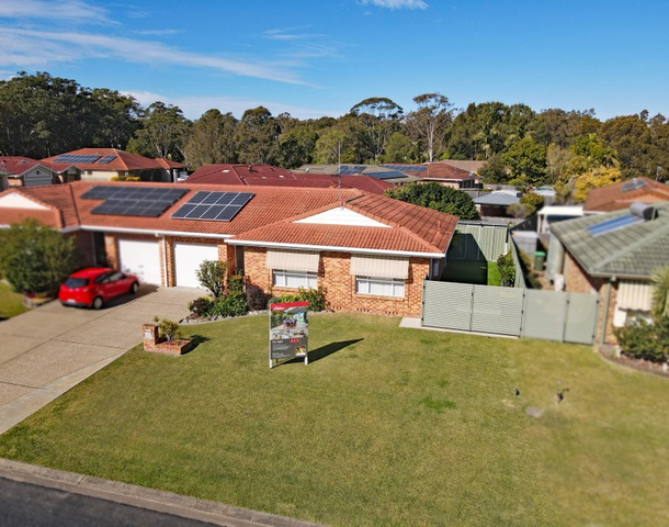 2/4 Glen Close, North Haven NSW 2443