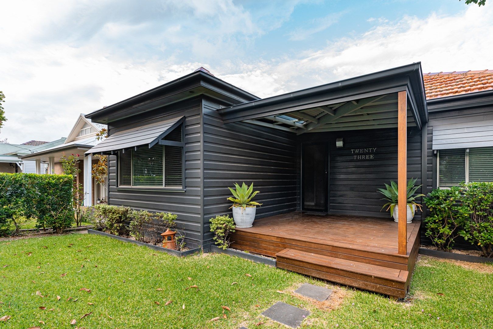 3 bedrooms House in 23 Fitzroy Road LAMBTON NSW, 2299