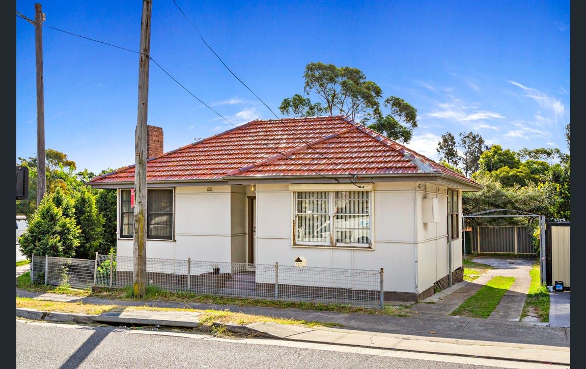 3 bedrooms House in 123 juno parade GREENACRE NSW, 2190