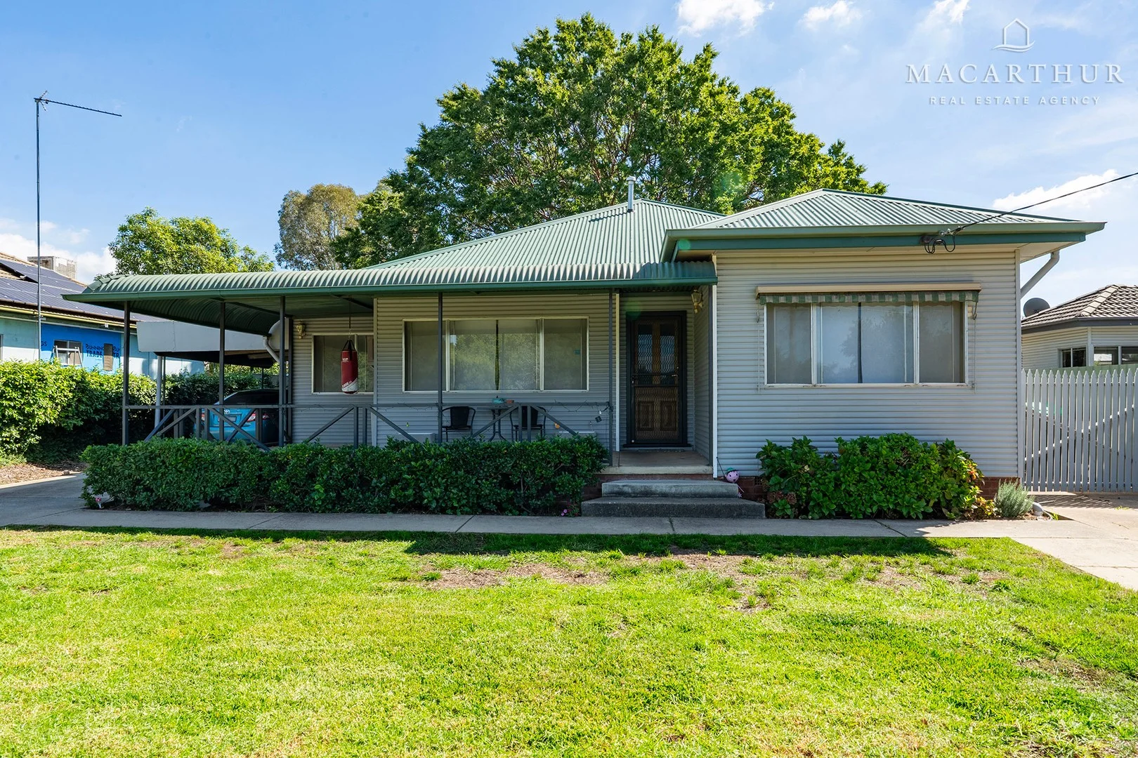504 Kooringal Road, Lake Albert NSW 2650