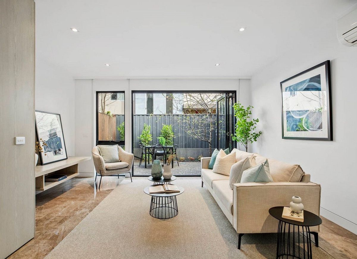 2 bedrooms Townhouse in 4/390 Dandenong Road CAULFIELD NORTH VIC, 3161