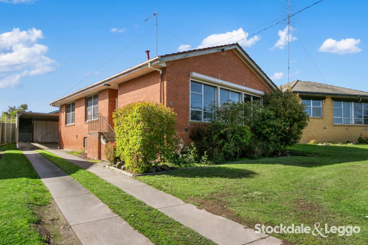 3 bedrooms House in 8 Firmin Road CHURCHILL VIC, 3842