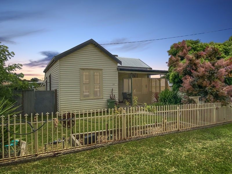 23 Percy Street, Junee NSW 2663, Image 0