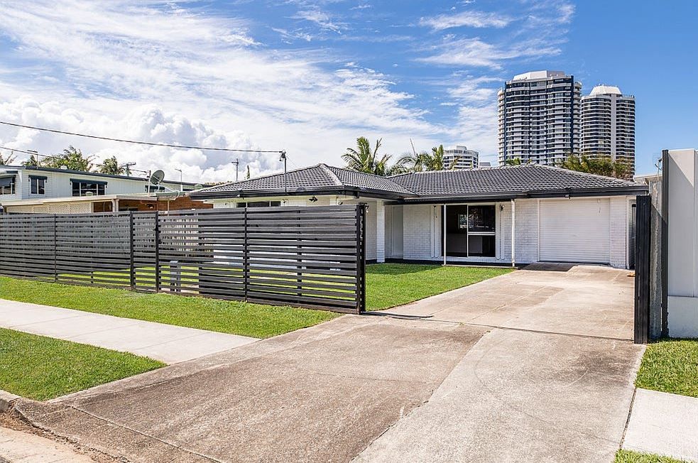 103 Stradbroke Street, Runaway Bay Property History & Address