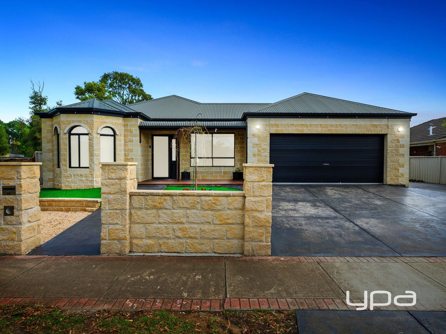 18 Blenheim Way, Caroline Springs VIC 3023, Image 0