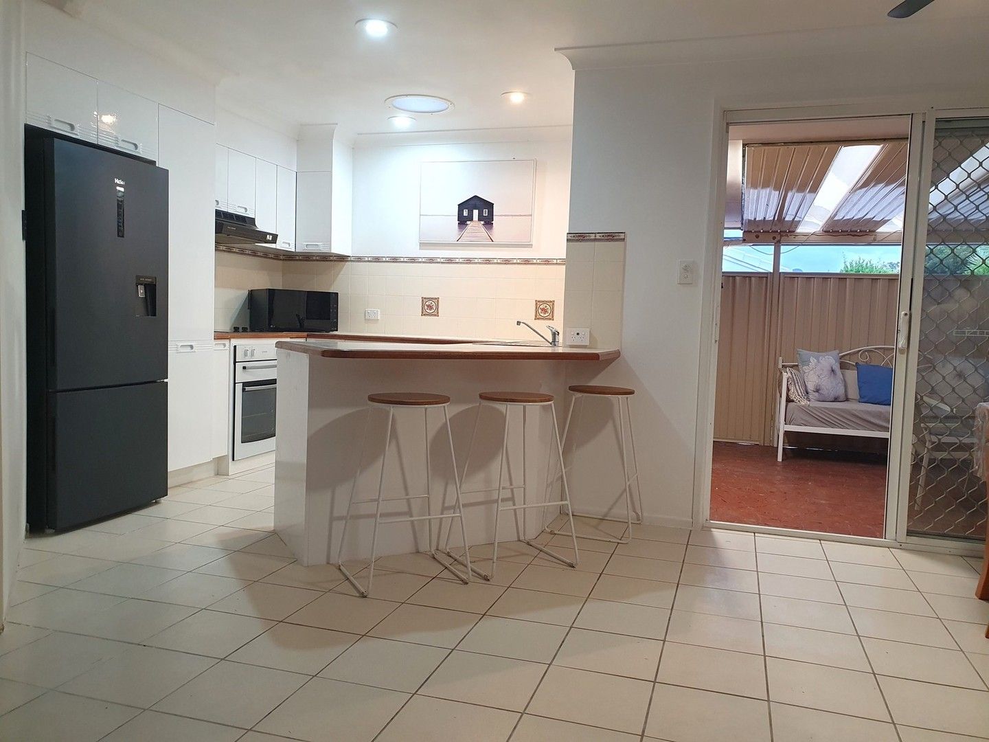 3 bedrooms Semi-Detached in 2/31 Hoya Crescent BONGAREE QLD, 4507