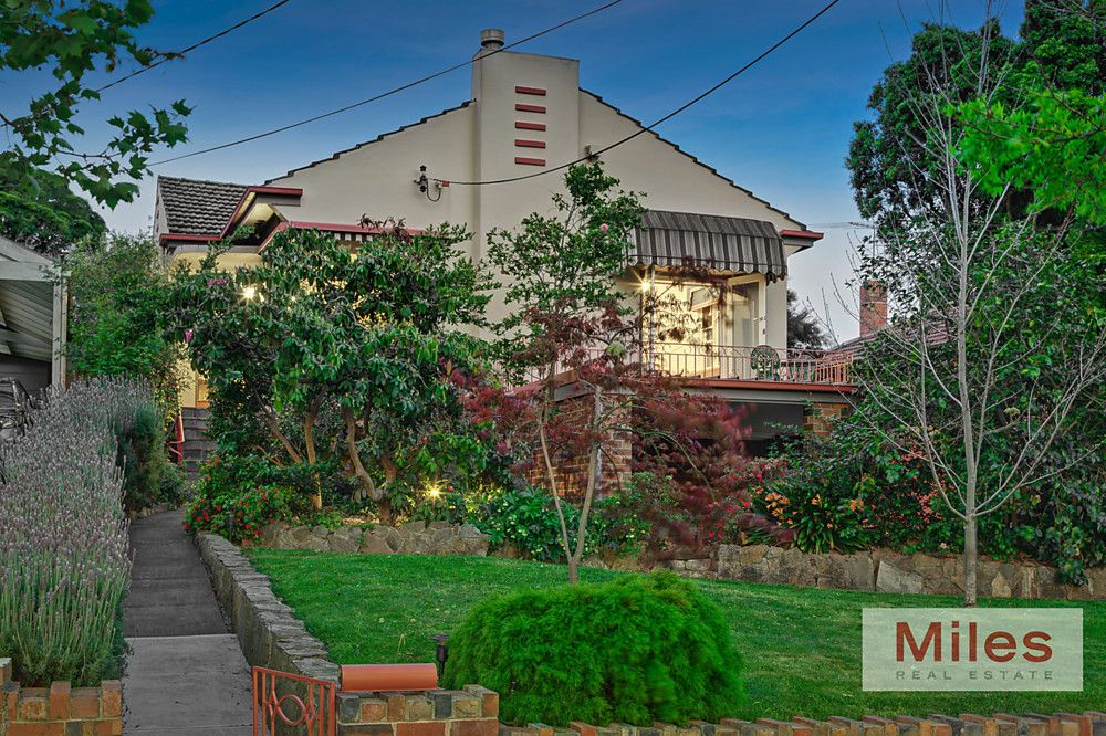 32 Mcarthur Road, Ivanhoe East Property History & Address Research