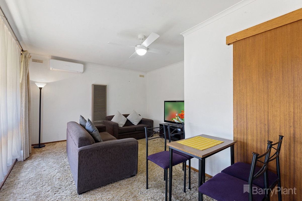 4/27 Nish Street, Flora Hill VIC 3550, Image 2