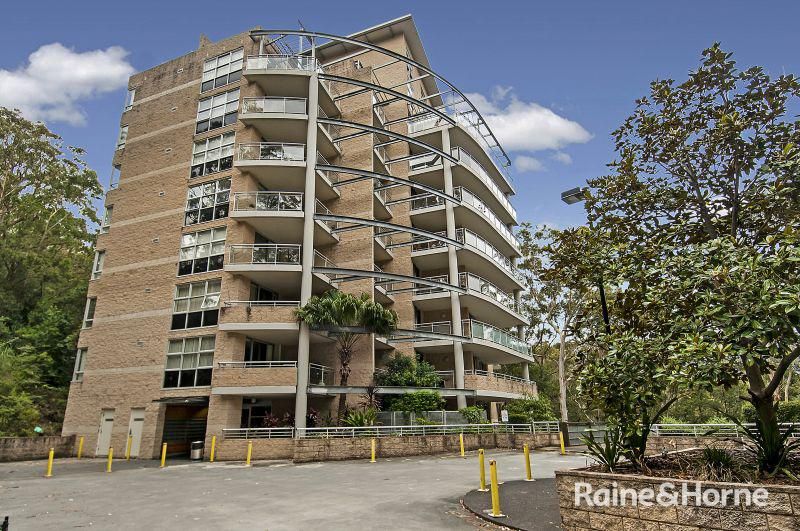 2 bedrooms Apartment / Unit / Flat in 415/80 John Whiteway Drive GOSFORD NSW, 2250