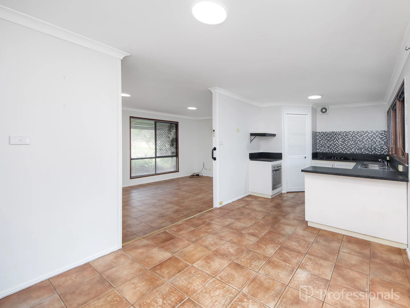 Additional image 6 of 130 Kingfisher Avenue, Ballajura WA 6066