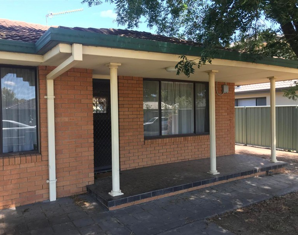 4/4 Oliver Avenue, Armidale NSW 2350