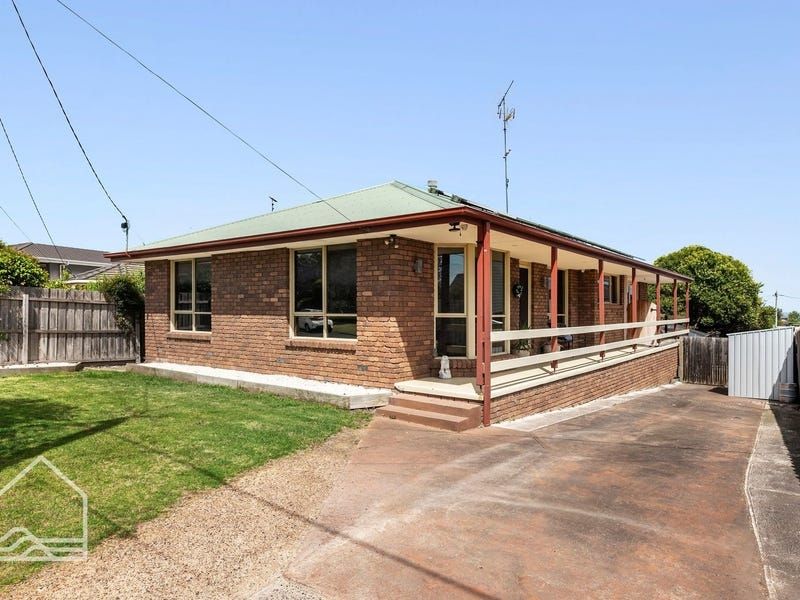 8 Labulla Court, Clifton Springs VIC 3222, Image 2