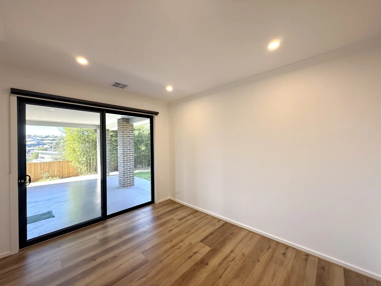 Additional image 16 of 2 Harrods Close, Drouin VIC 3818